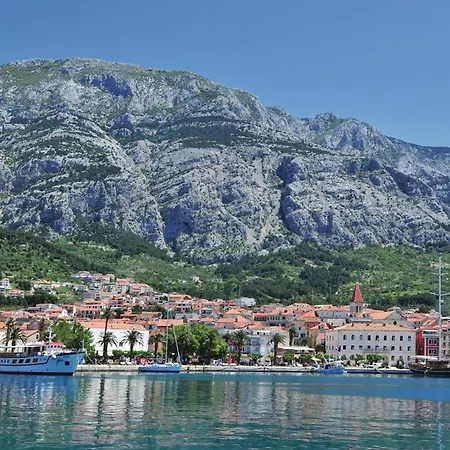 Two-bedroom In * Makarska