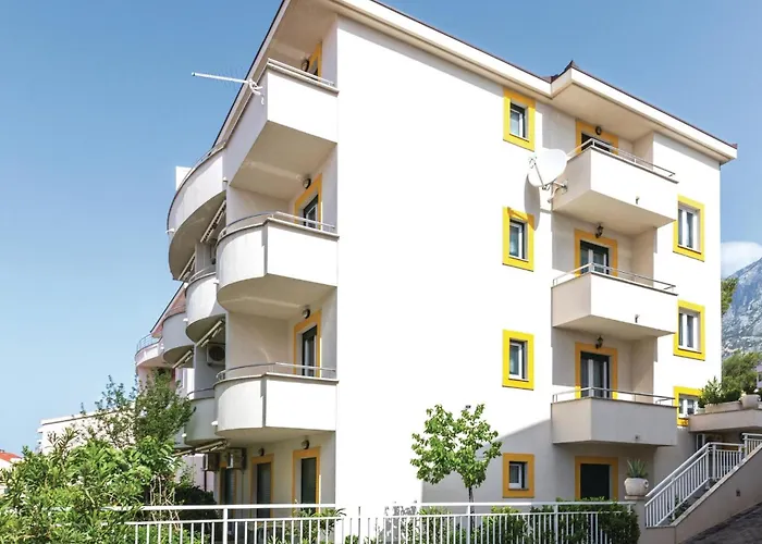 Daire Two-bedroom In Makarska