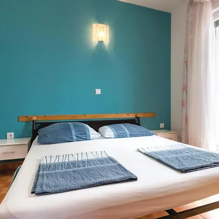 Two-bedroom In Apartment *